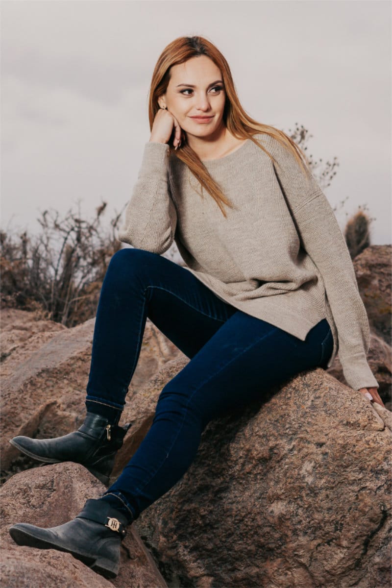 Mt. Caesar Alpacas Cozy Women's Pullover Sweater Knit From 100% Pure Baby Alpaca Fiber In All Natural Rose Grey